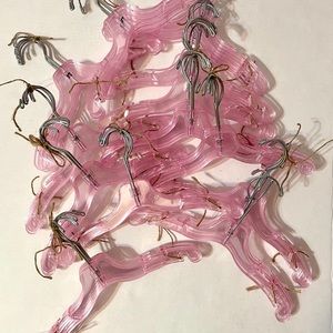 Children’s clothes hangers